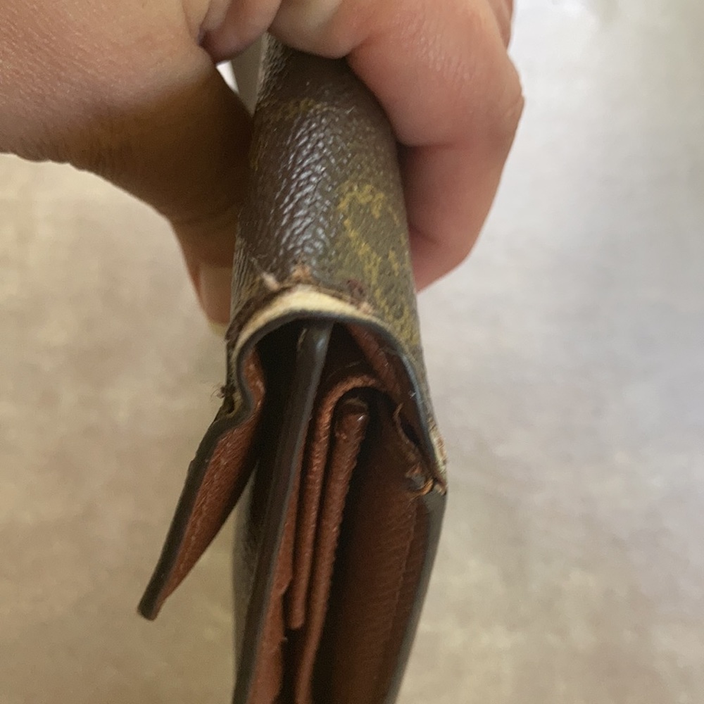 Louis Vuitton Wallet - Picture 12 of 14